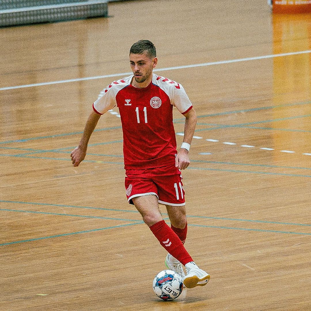 Adam Fogt playing for Denmark - International Futsal